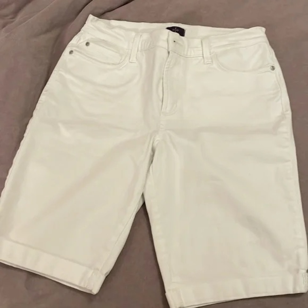 NYDJ Lift & Tuck White Bermuda Shorts White Size 8P Cotton Blend